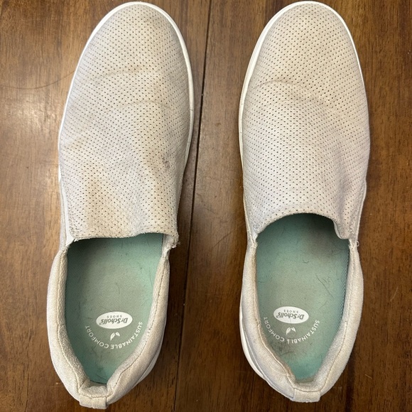 Shoes - Dr. Scholl’s Women’s Size 11 Slip on Sneakers Beige Suede Comfort Memory Foam